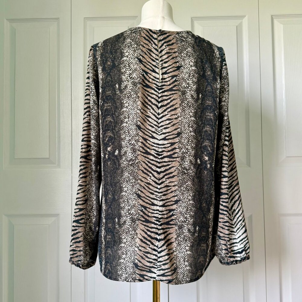 DR2 | Green & Tan Multi-Print Long Sleeve Top Sz M - Picture 2 of 2